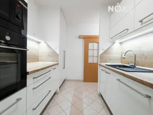 Pronájem bytu 3+kk, Pardubice, Na Labišti, 61 m2