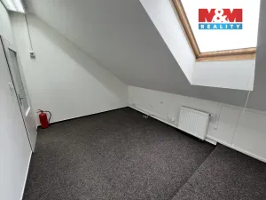 Pronájem obchodního prostoru, Čáslav - Čáslav-Nové Město, Jeníkovská, 165 m2