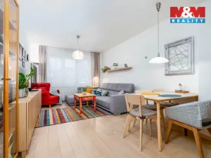 Prodej bytu 3+1, Praha - Vršovice, náměstí Svatopluka Čecha, 74 m2