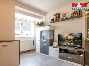 Prodej bytu 2+1, Cvikov - Cvikov II, Komenského, 48 m2