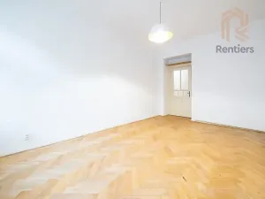 Pronájem bytu 2+1, Praha - Nusle, Jaromírova, 61 m2