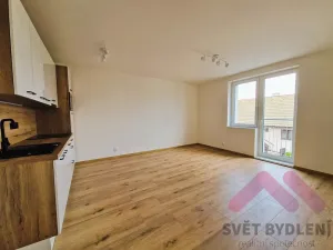 Pronájem bytu 2+kk, Praha - Kyje, Jamská, 42 m2