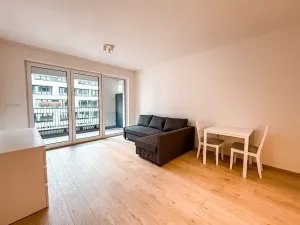 Pronájem bytu 1+kk, Praha - Hloubětín, Poděbradská, 37 m2