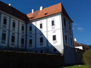 Prodej ubytování, Zlatá Koruna, 500 m2