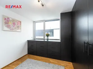 Pronájem vily, Praha - Lysolaje, 150 m2