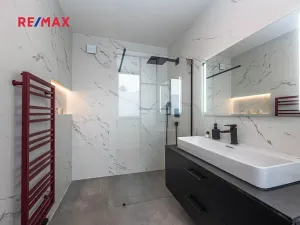 Pronájem vily, Praha - Lysolaje, 150 m2