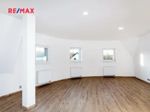 Prodej činžovního domu, Ústí nad Labem, náměstí Prokopa Velikého, 576 m2