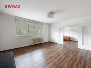 Prodej komerční nemovitosti, Měchenice, Hlavní, 330 m2