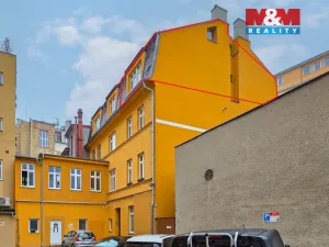 Prodej bytu 3+1, Karlovy Vary, Bulharská, 102 m2