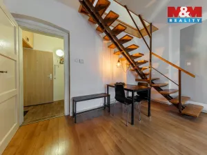 Prodej bytu 3+1, Karlovy Vary, Bulharská, 102 m2