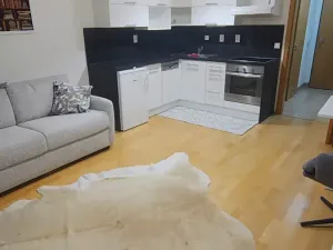 Pronájem bytu 1+kk, Praha - Košíře, Pod Kavalírkou, 32 m2