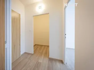 Pronájem bytu 3+1, Jindřichův Hradec, sídliště Vajgar, 76 m2