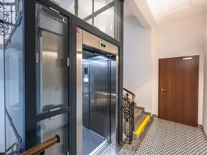 Pronájem bytu 2+kk, Praha, Tyršova, 56 m2