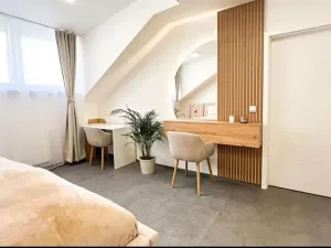 Pronájem bytu 2+kk, Praha - Smíchov, Arbesovo náměstí, 74 m2