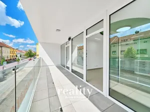 Pronájem kanceláře, Znojmo, Jarošova, 18 m2