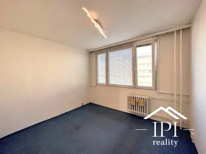 Prodej bytu 3+1, Praha - Podolí, Kaplická, 59 m2