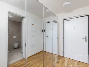 Pronájem bytu 1+kk, Praha - Vysočany, Fafkových, 37 m2