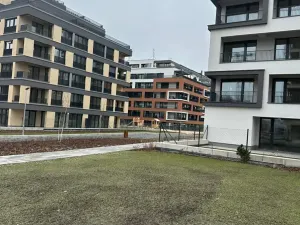 Pronájem bytu 3+kk, Praha - Vysočany, Poděbradská, 78 m2