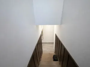 Pronájem bytu 1+1, Praha - Kobylisy, Mirovická, 35 m2