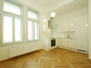 Pronájem bytu 2+kk, Praha - Vinohrady, Balbínova, 45 m2