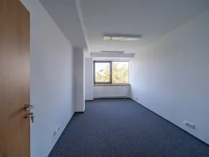 Pronájem kanceláře, Hradec Králové, Nerudova, 300 m2