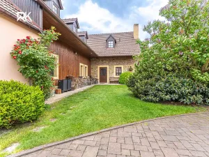 Prodej rodinného domu, Bříství, 375 m2