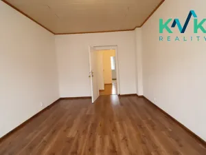 Pronájem bytu 1+1, Sokolov, Nádražní, 41 m2