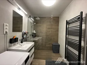 Pronájem bytu 1+kk, Otrokovice, Nábřeží, 38 m2