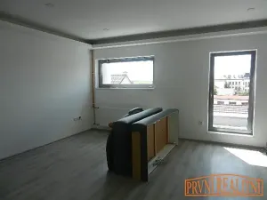 Pronájem obchodního prostoru, Uherský Brod, Bří Lužů, 80 m2