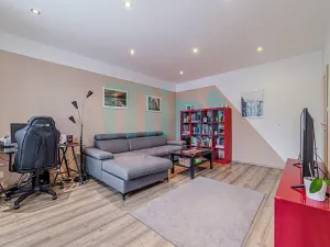 Prodej bytu 2+1, Ostrava, Panelová, 51 m2