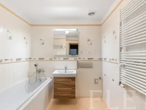 Pronájem bytu 3+kk, Praha - Vinoř, Českodubská, 82 m2