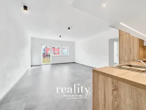 Pronájem bytu 2+kk, Znojmo, Hrušňová, 60 m2