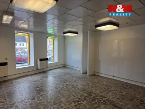 Pronájem obchodního prostoru, Jablonné v Podještědí, náměstí Míru, 68 m2