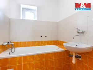Prodej bytu 3+1, Slavětín, Nádražní, 65 m2