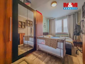 Prodej bytu 4+1, Litoměřice - Pokratice, Ladova, 77 m2