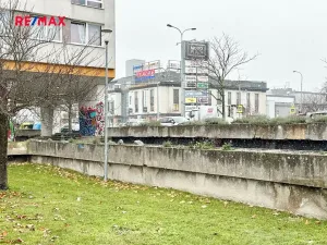 Pronájem restaurace, Praha - Lhotka, Novodvorská, 412 m2