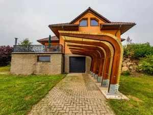 Prodej rodinného domu, Buš, 375 m2