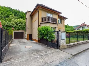 Prodej rodinného domu, Měchenice, M. J. Hurta, 230 m2