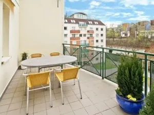 Pronájem bytu 3+kk, Praha - Žižkov, Pod Parukářkou, 86 m2