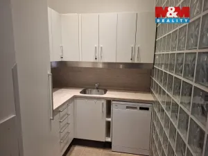 Pronájem kanceláře, Praha - Nové Město, Opletalova, 278 m2