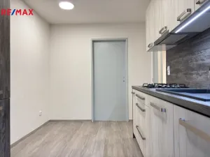 Pronájem bytu 2+1, Pardubice - Zelené Předměstí, Artura Krause, 52 m2