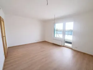 Pronájem bytu 1+kk, Praha - Strašnice, Strančická, 40 m2