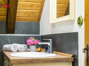 Prodej chaty, Horní Maršov, Pod Černým vrchem, 212 m2