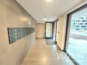 Pronájem bytu 2+kk, Praha - Hloubětín, Domalípova, 53 m2