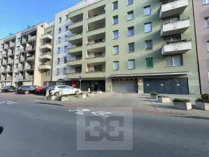 Pronájem garážového stání, Brno, Francouzská, 15 m2