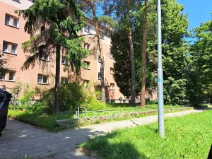 Pronájem garáže, Brno, Skopalíkova, 15 m2