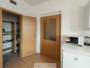 Pronájem bytu 1+kk, Praha - Košíře, Pod Klamovkou, 39 m2