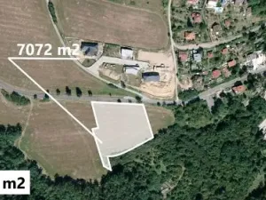 Prodej podílu pole, Davle, 2357 m2