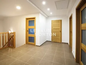 Pronájem rodinného domu, Roblín, 200 m2