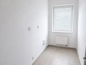 Prodej kanceláře, Benešov, Jana Nohy, 158 m2